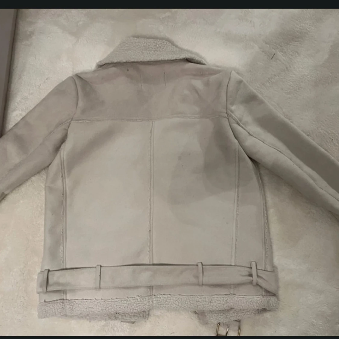 Beige jacka med foder - 1