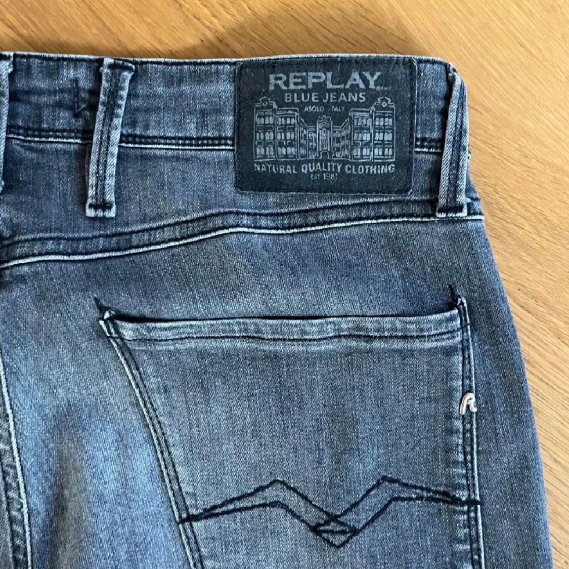 Replay Anbass Grå W32 L32 - 3