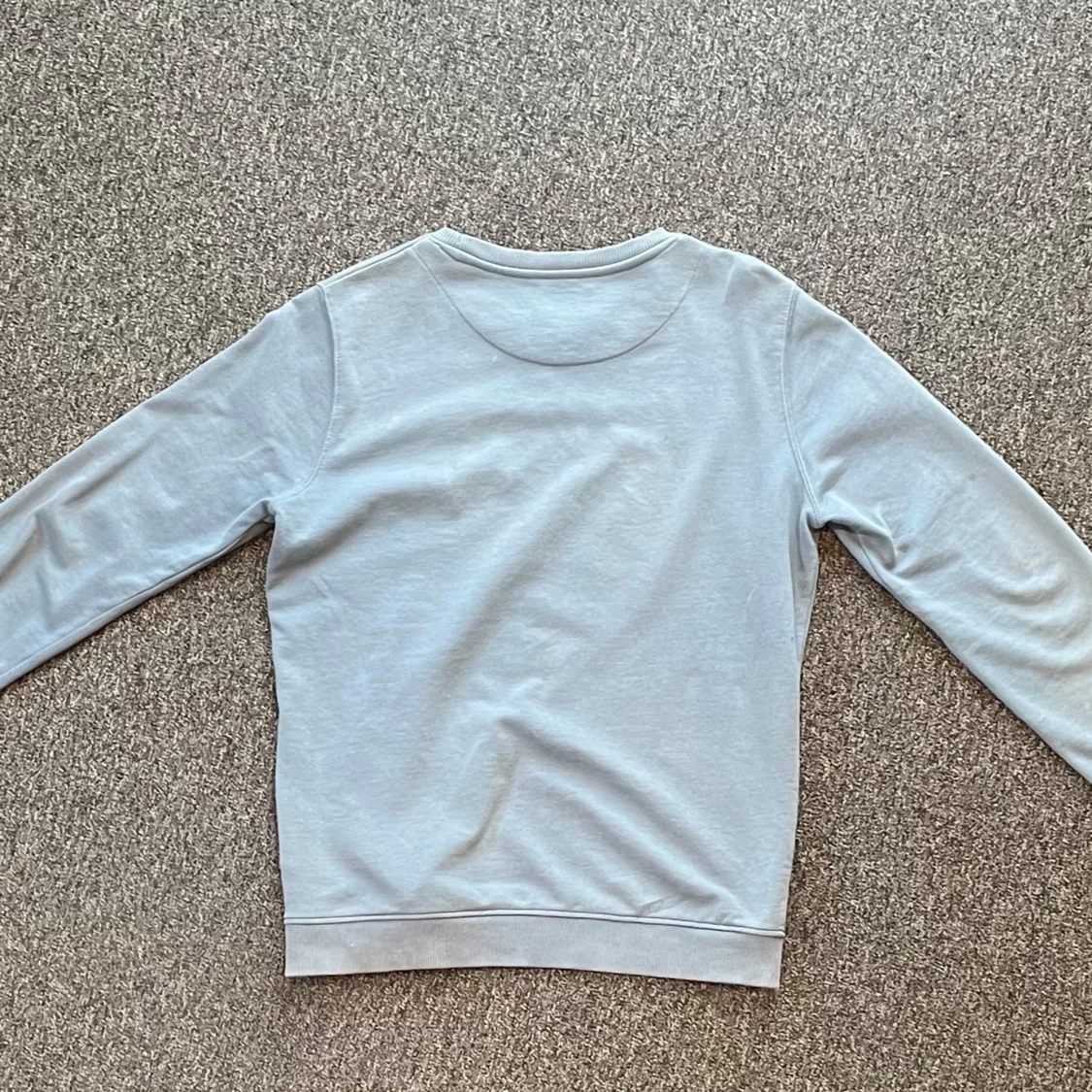 Grå sweatshirt från Lyle & Scott - 1