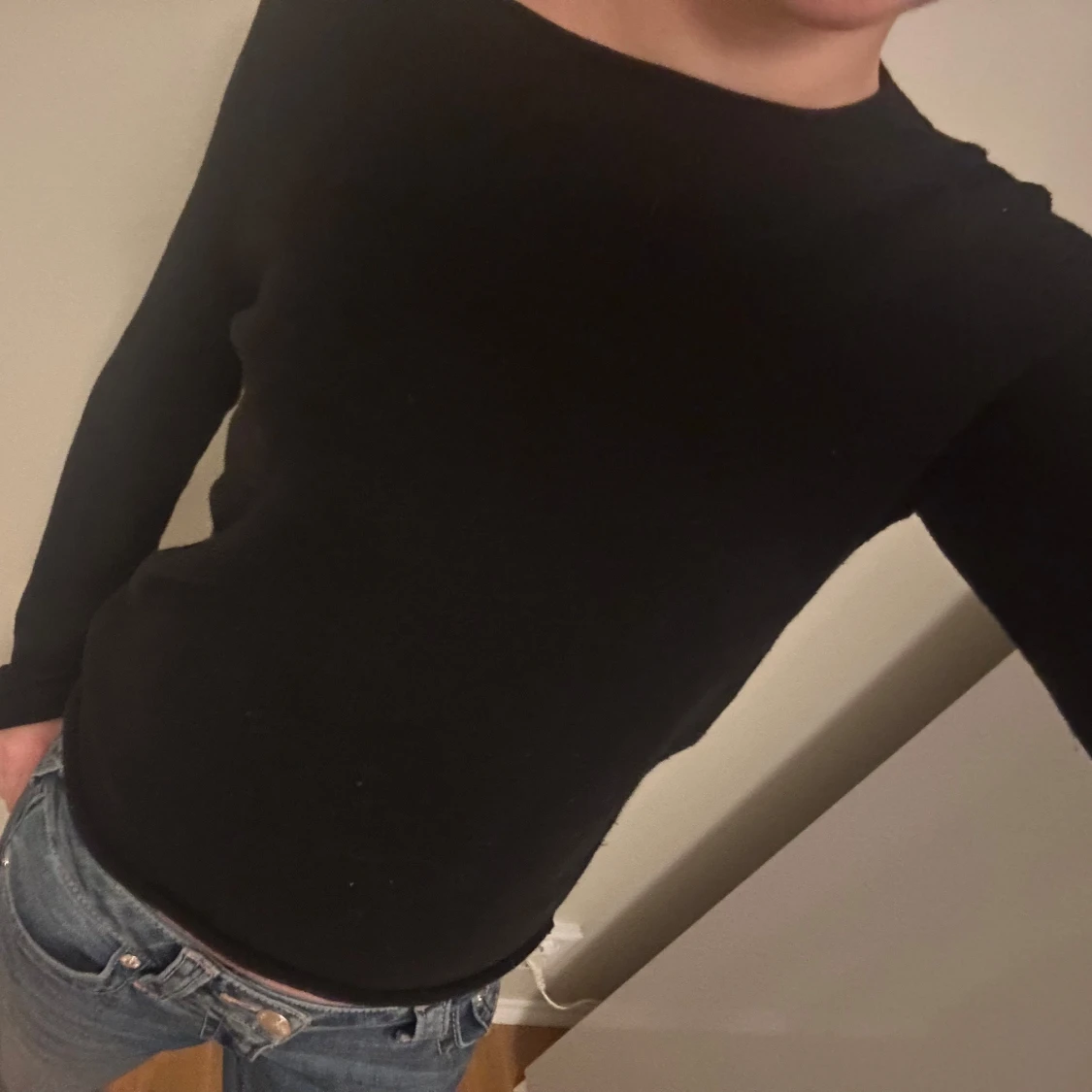 Svart långärmad tröja - 1