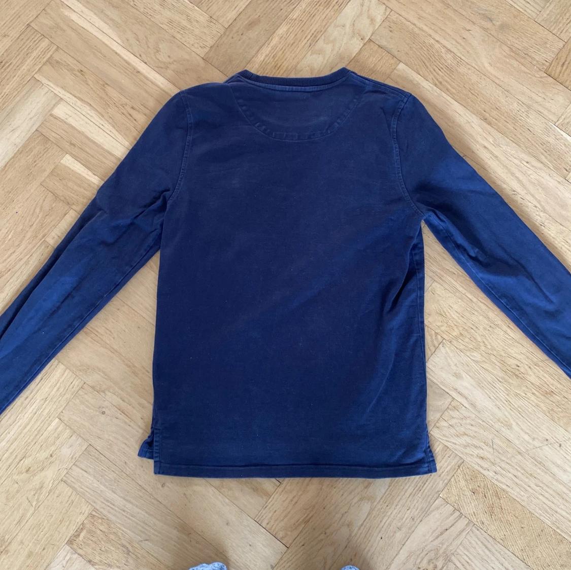 Mörkblå långärmad tröja från Morris R. Club - 2