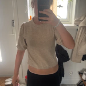 stickad t shirt - söt stickad t shirt som inte sticks. i strl xs