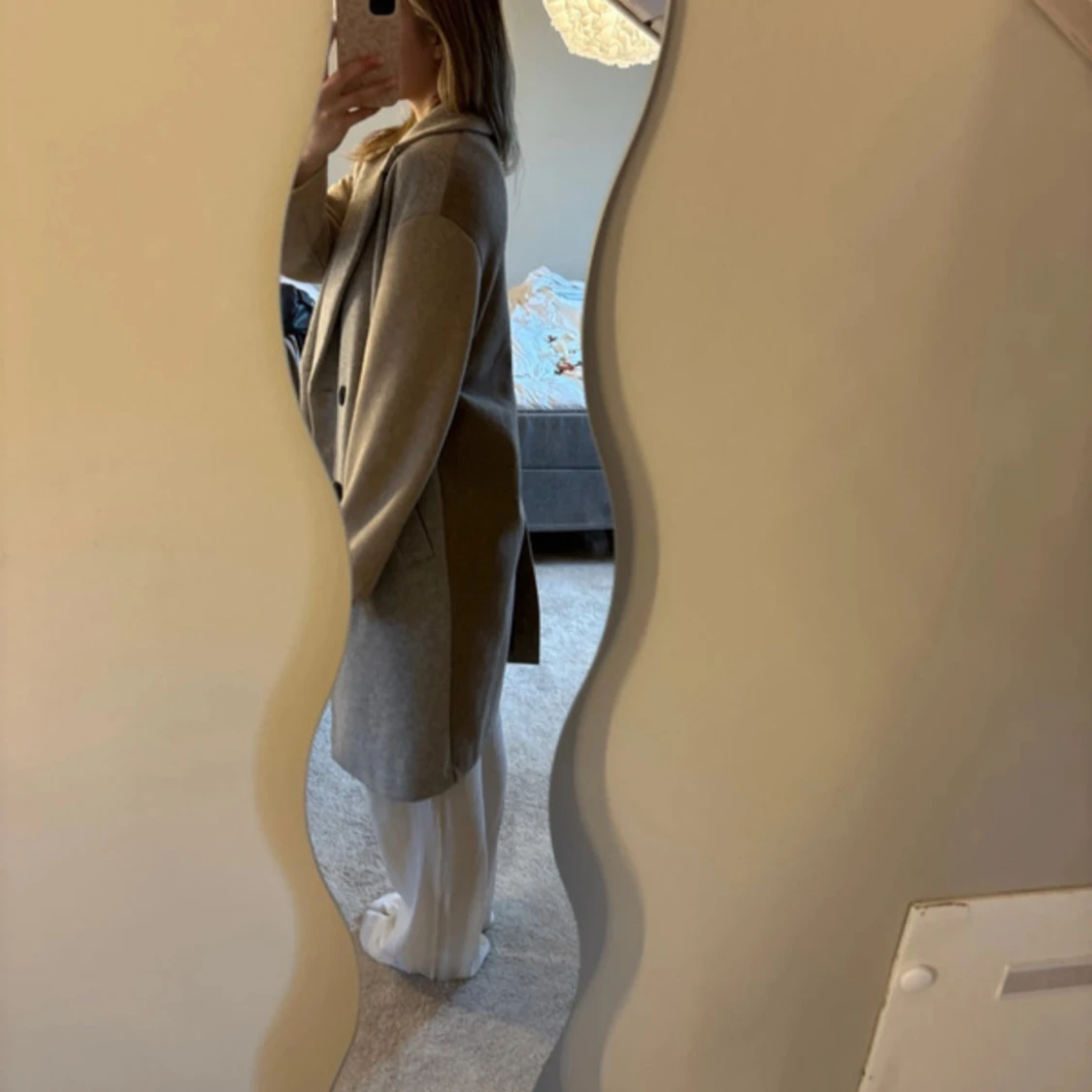 Grå-beige kappa från Bershka - 1