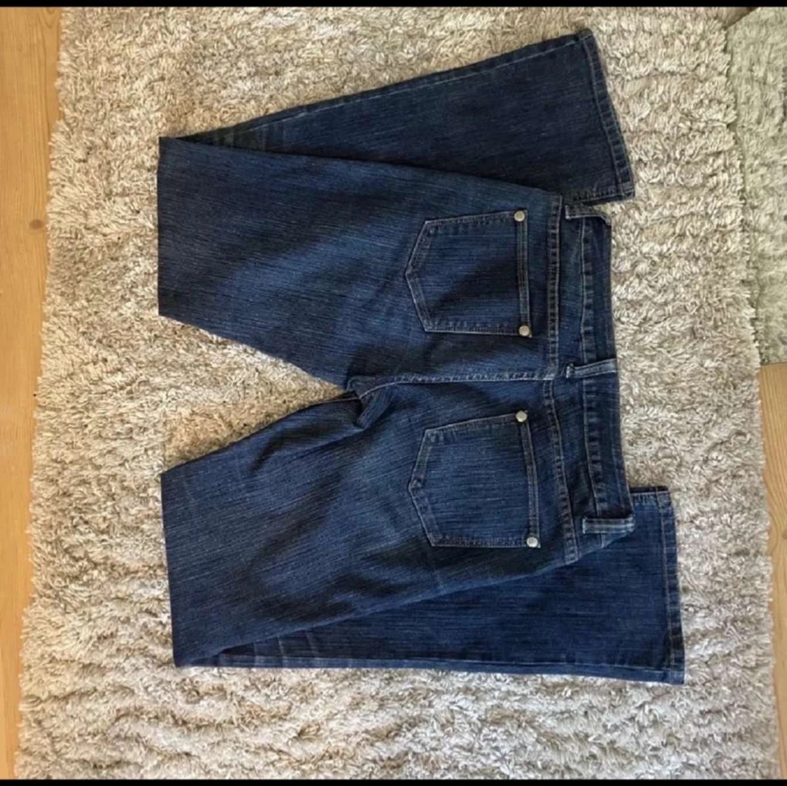 Mörkblå bootcut jeans - 2