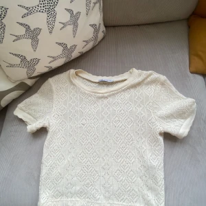 Zara topp - Superfin topp från Zara som inte kommer till användning längre🩷 i storlek S, kontakta mig vid frågor🩷 