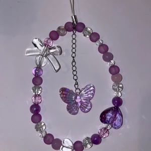 Väsk-mobil smycken 💜 - Handgjorda Väsk-mobil smycken 💜