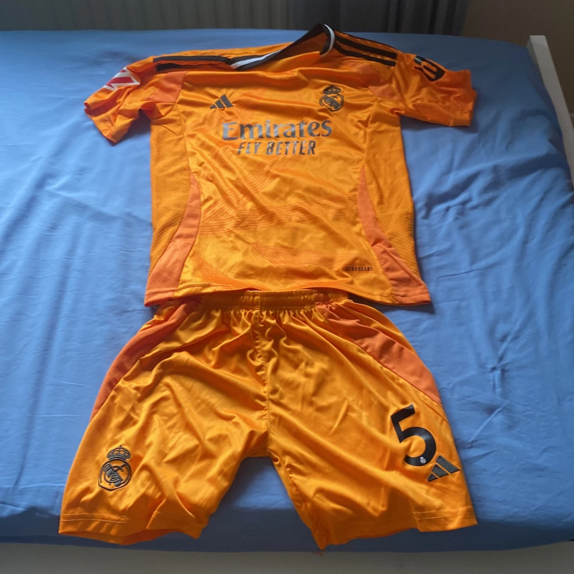 Real Madrid Bellingham matchställ orange - 1