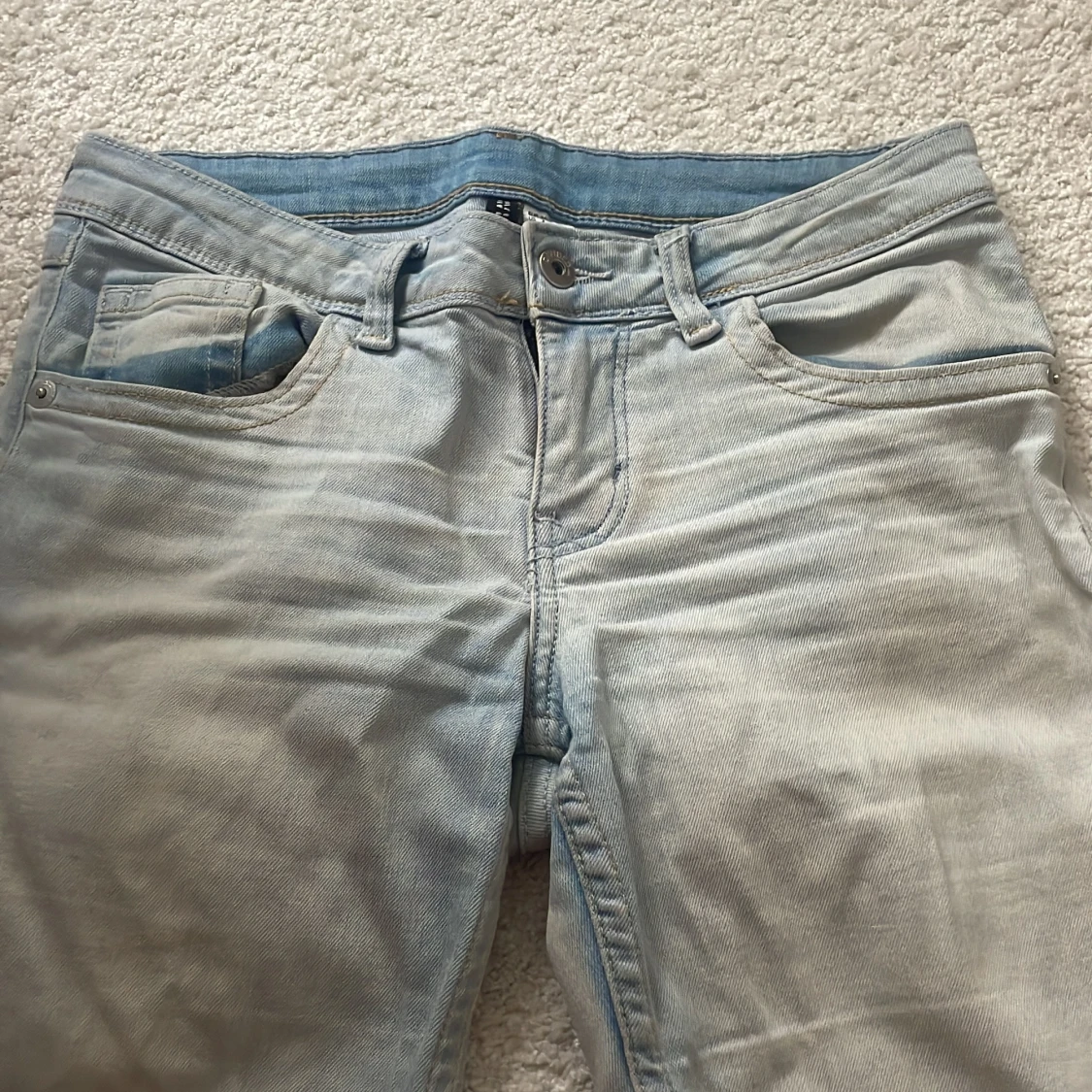 Ljusblå bootcut jeans - 2