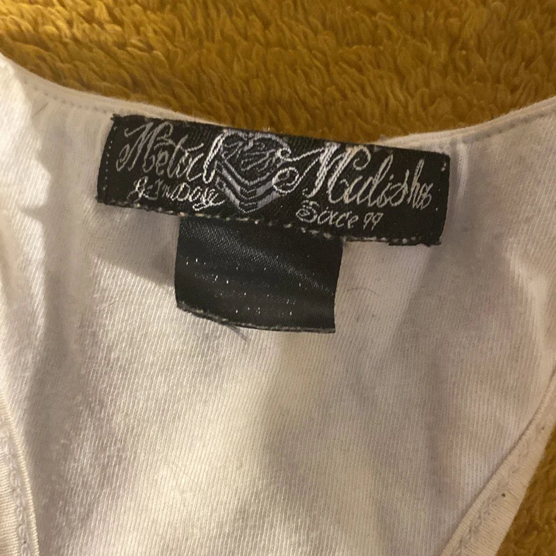 Vit linnetopp Metal Mulisha örntryck - 1