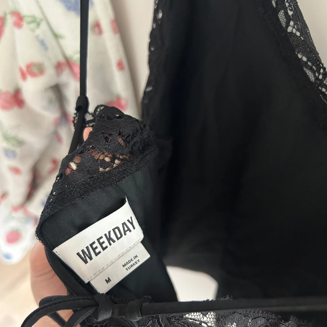 Svart spetslinne - 4