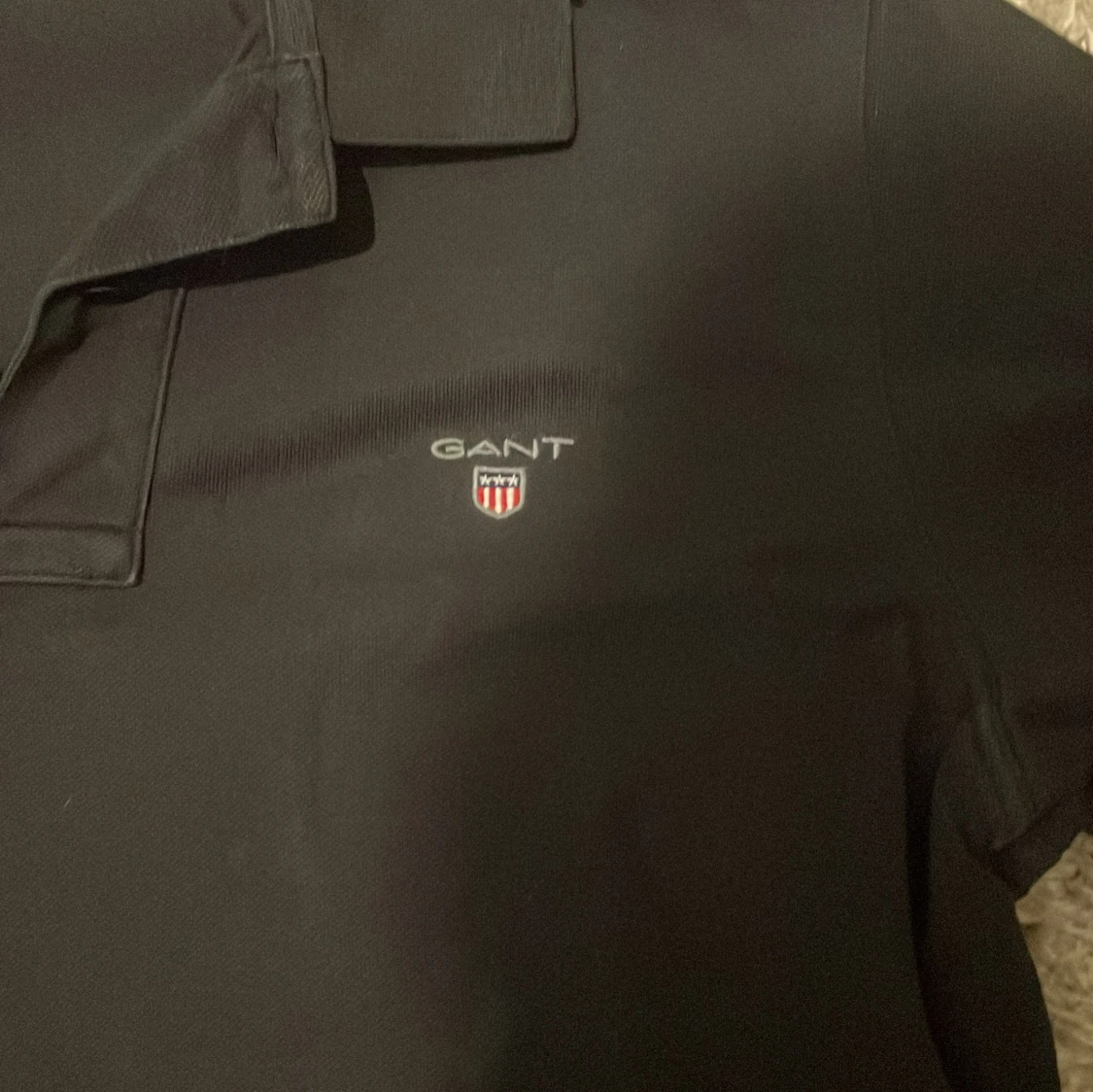 Svart pikétröja från GANT, storlek M - 1