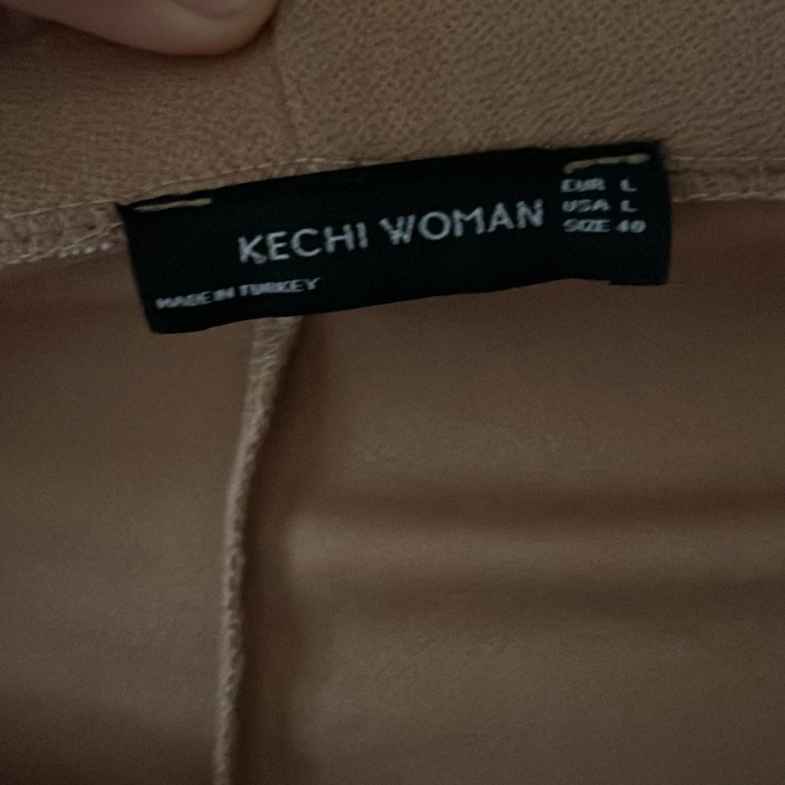 Beige omlottshorts från Kechi Woman - 2