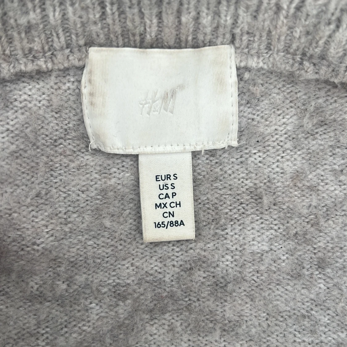 Beige offshoulder stickad tröja - 3