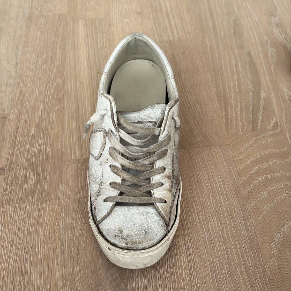 Philippe Model vita sneakers i skinn