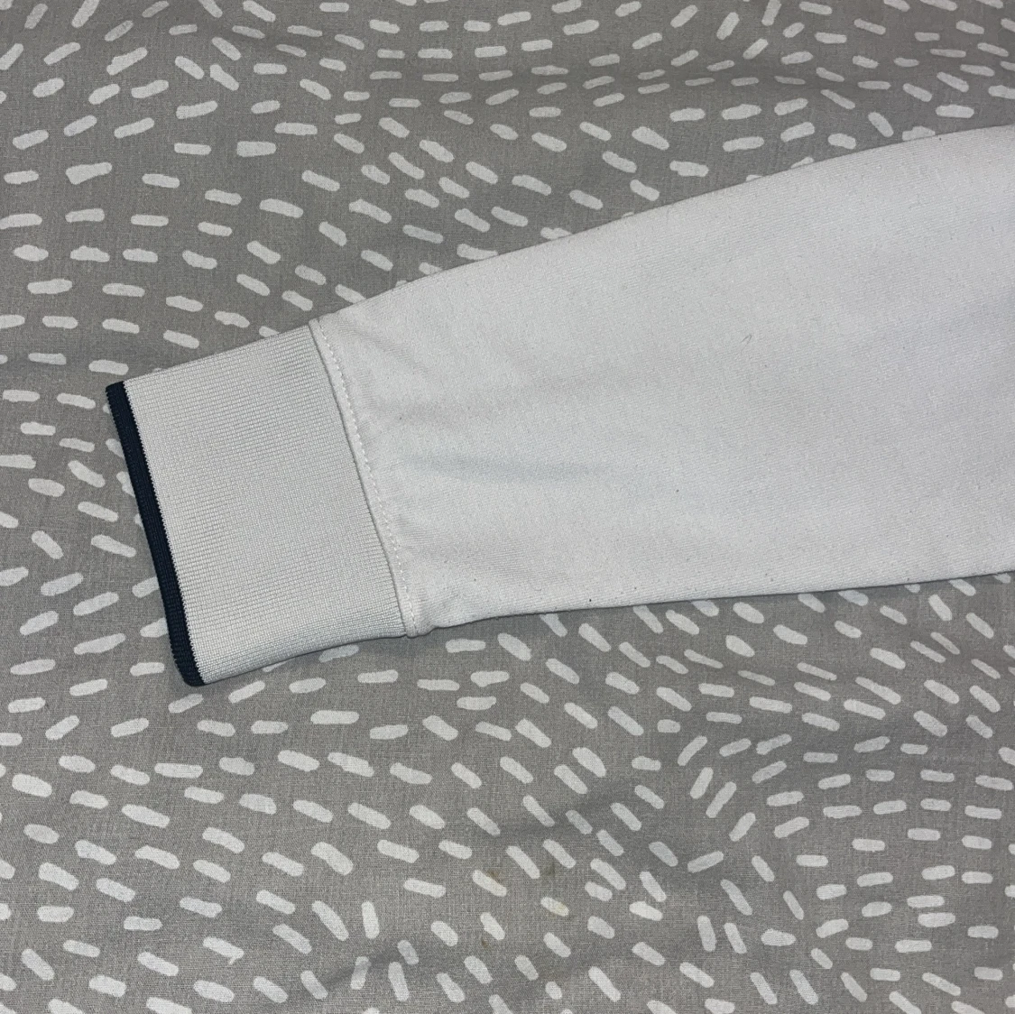 Vit tröja från Armani Exchange ( 1200 ordinarie pris ) - 2