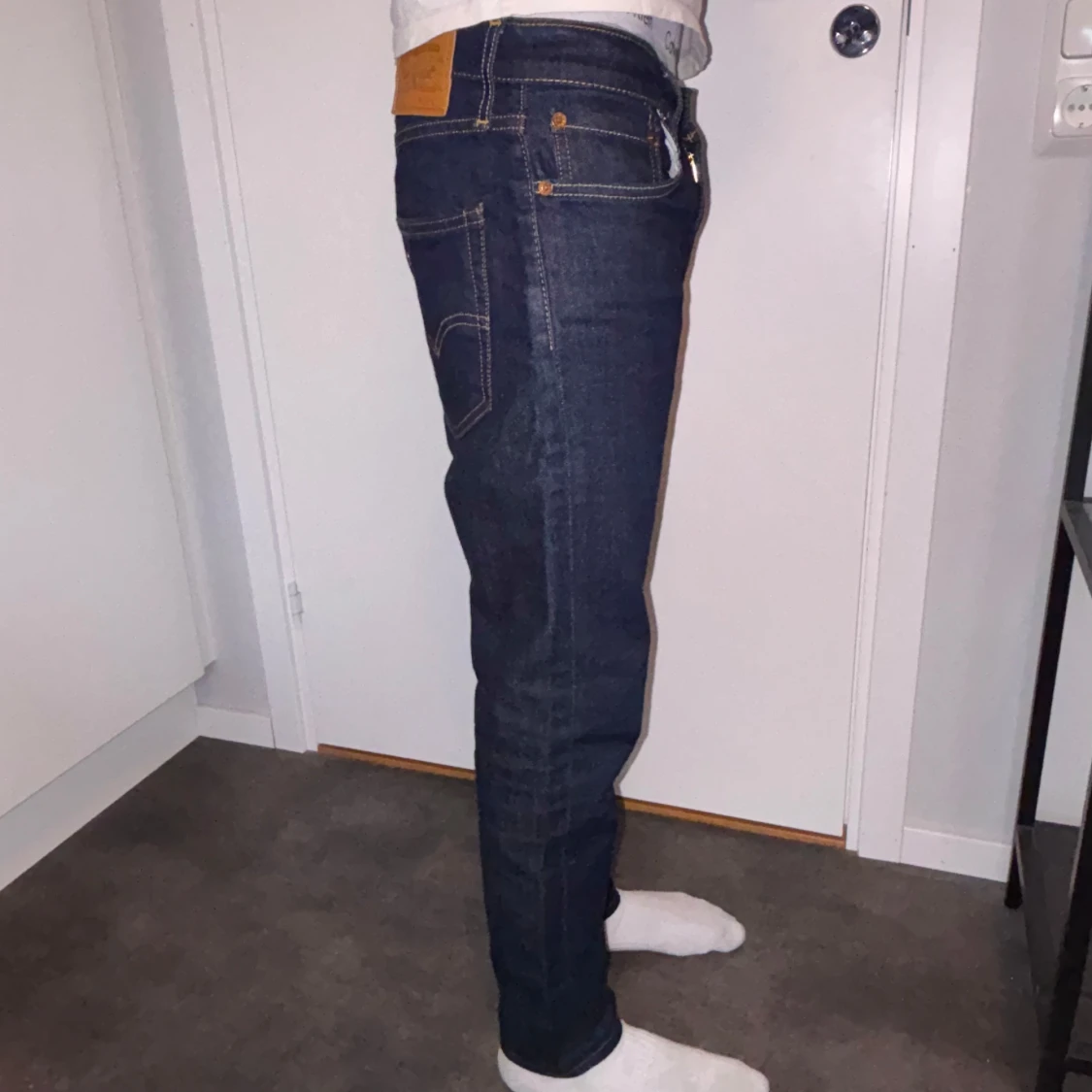 Mörkblå jeans från Levi's - 1