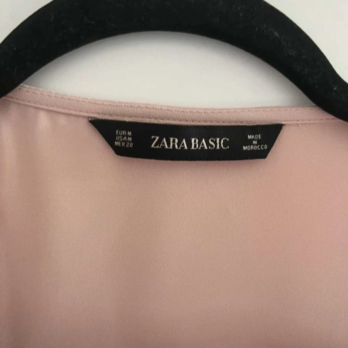 Beige omlottopp från Zara Basic - 2