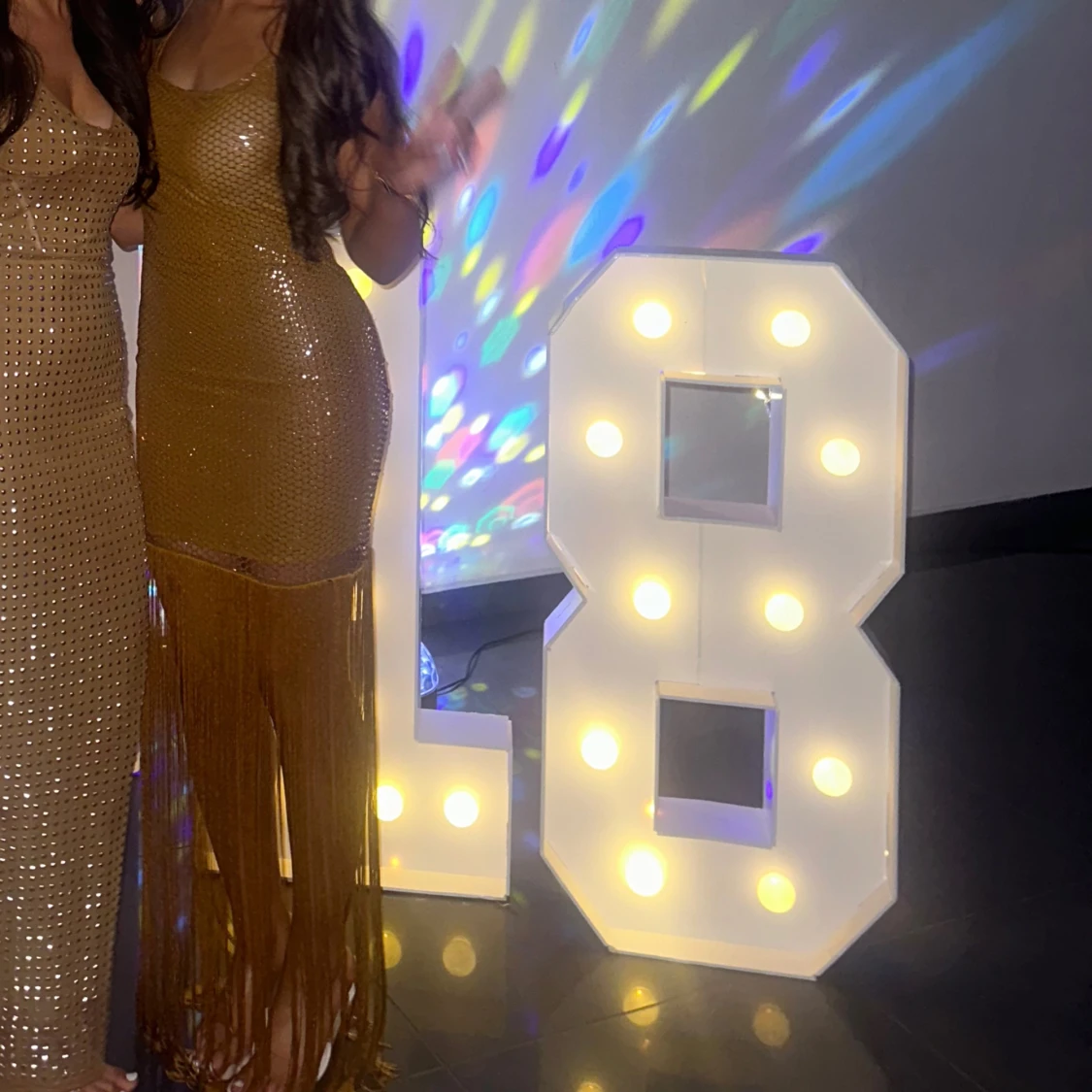 Guldig långklänning med fransar