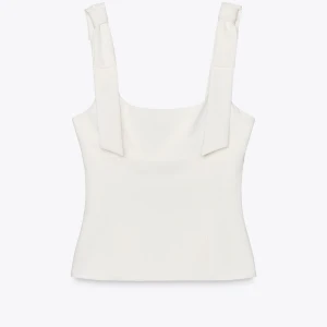ZARA korsett topp - Säljer denna populära korsett toppen från Zara i storlek M. Helt oanvänd med lappen kvar. 