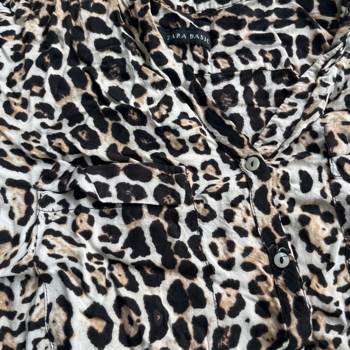 Leopardmönstrad blus från Zara Basic - 3