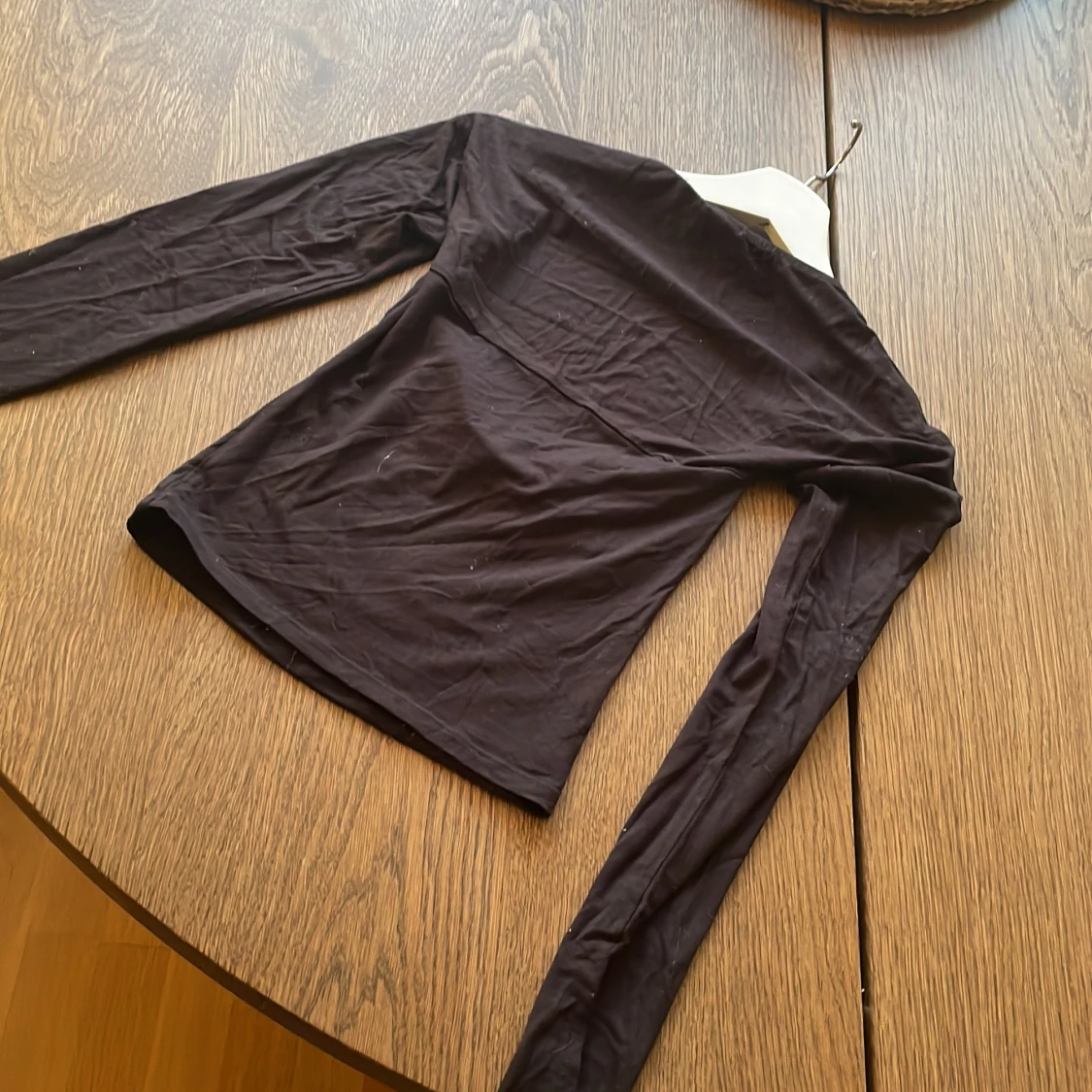 Svart långärmad topp från Gina Tricot - 1