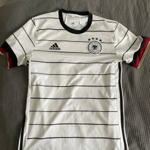 Germany Tyskland Tröja storlek M - Fotbolls träningströja Tyskland 