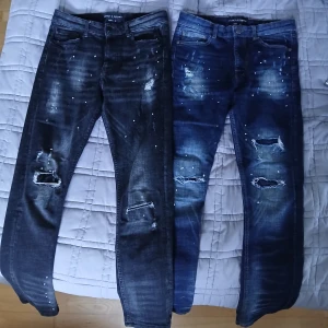 Supply & demand jeans - Supply and dömande jeans i nyskick. Knappt använda, nypris 550kr styck. Mitt pris 500 för båda, 300 för ett par. Båda är storlek S men är små i storleken så skulle säga mer XS. BESTÄLL VIA POSTNORD INTE INSTABOX!