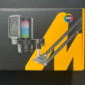 RGB mikrofon med arm från Maono - Säljer en Maono RGB mikrofon med justerbar arm, popfilter och shock mount. Mikrofonen har USB-C anslutning, RGB-belysning, mute-funktion och 3,5mm hörlursuttag. Perfekt för streaming, gaming eller podd. Allt som behövs ingår i förpackningen. 1st 600kr/2st 1000kr. Kan förhandla om priset vid snabb affär