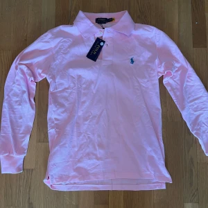 Ralph lauren Customer slim fit långärmad piké  - Ralph lauren Customer slim fit långärmad piké i rosa, ny med tags