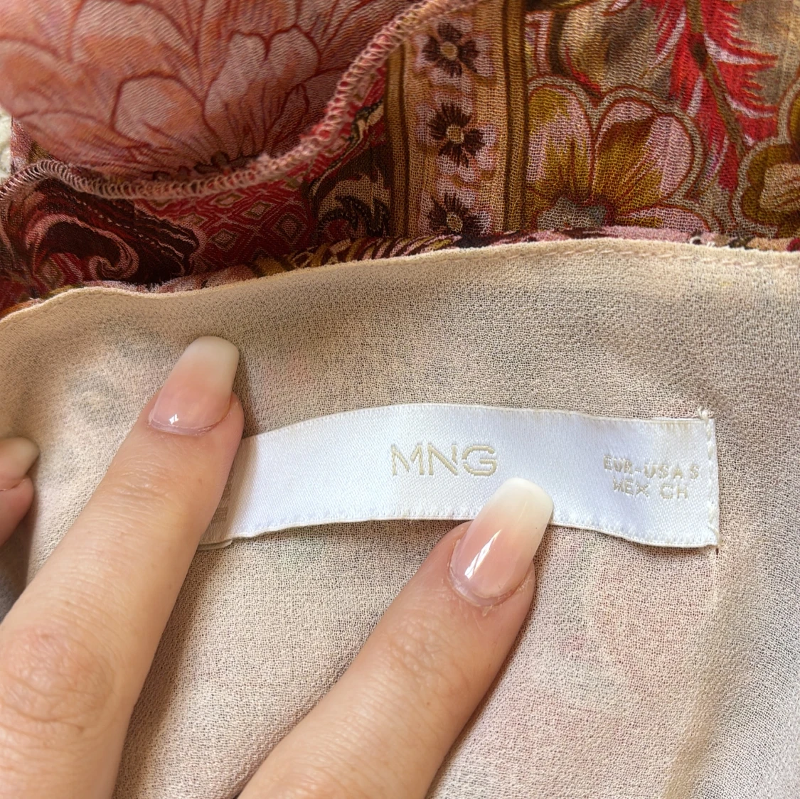 Mönstrad linnetopp från MNG - 1