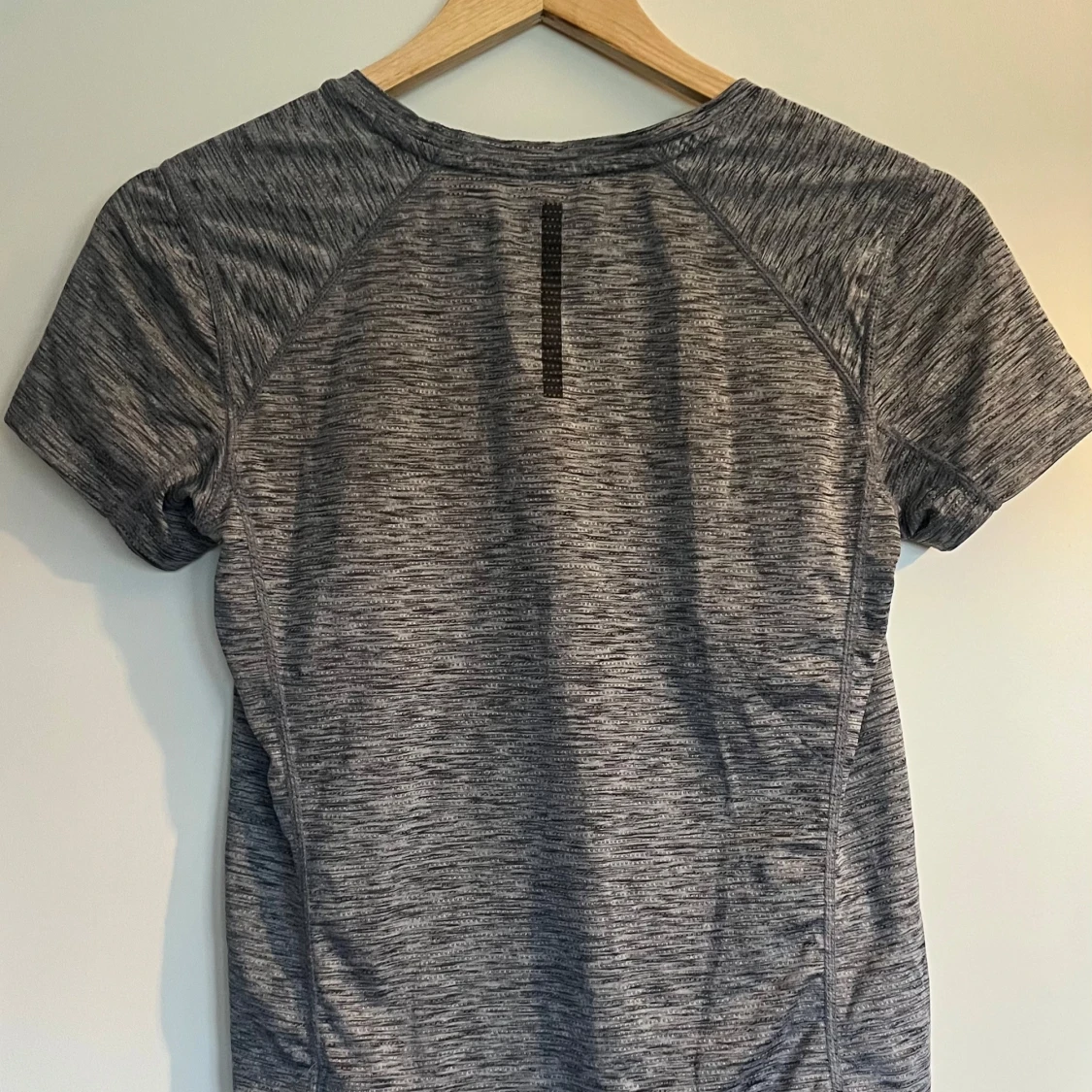 grå träningströja - 1