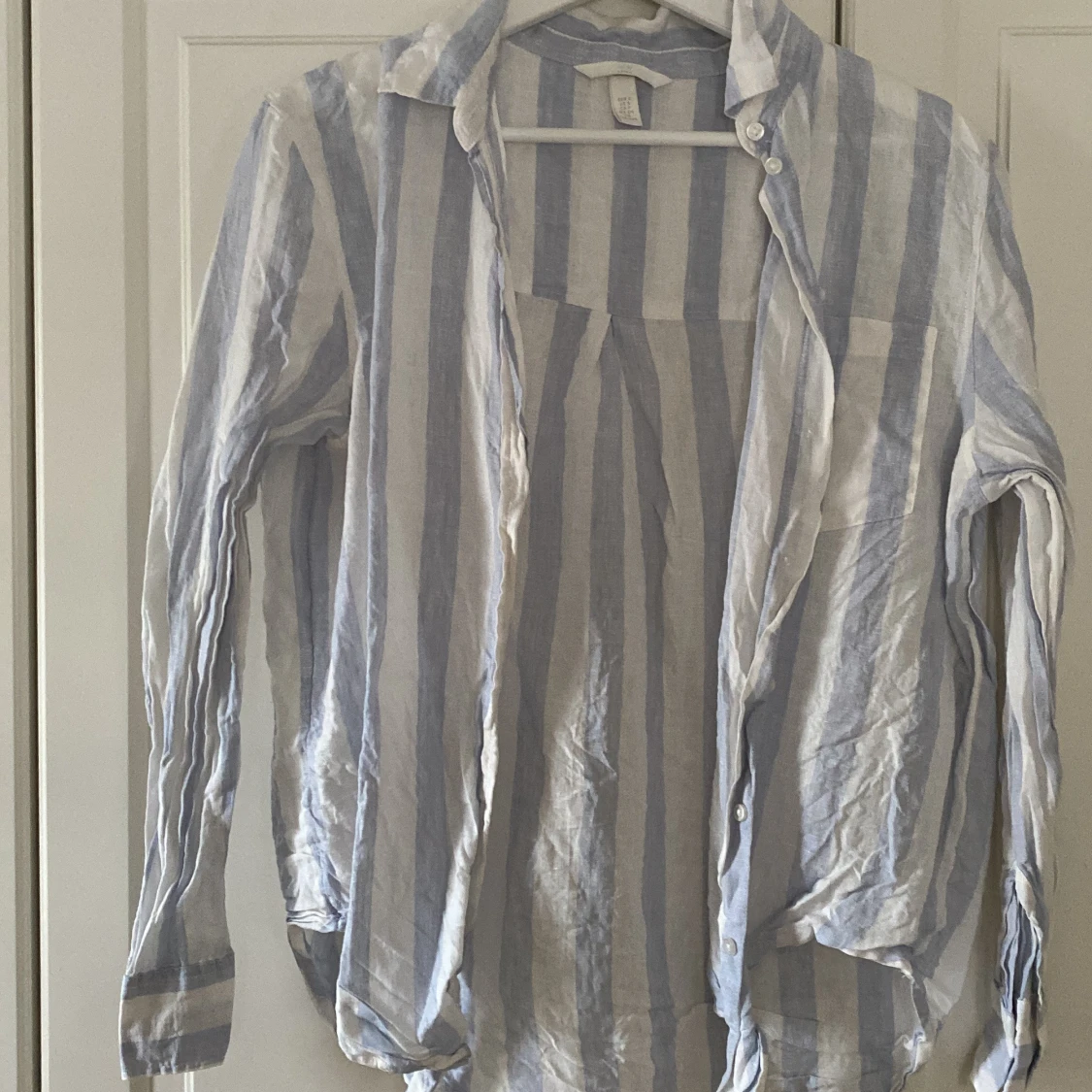 Randig linneskjorta från H&M