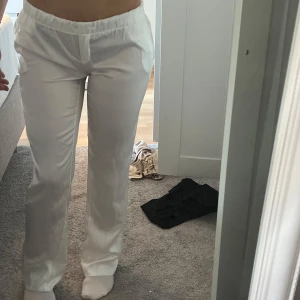 Satinbyxa - Från designbysi. Aldrig använda. Storlek xs 