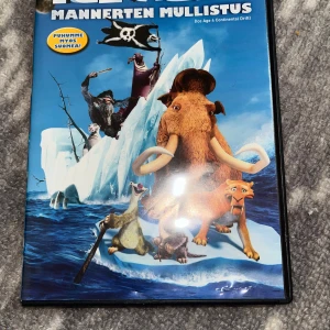 Ice age 4 dvd - Ice Age 4 mannerten mullistus dvd. Testattu toimivaksi. Ikäraja k7. Kielet- suomi, ruotsi, englanti. Kissatalous MMM Mikäli hinta ei miellytä tarjoa rohkeasti Katsothan myös muut ilmoitukseni!!