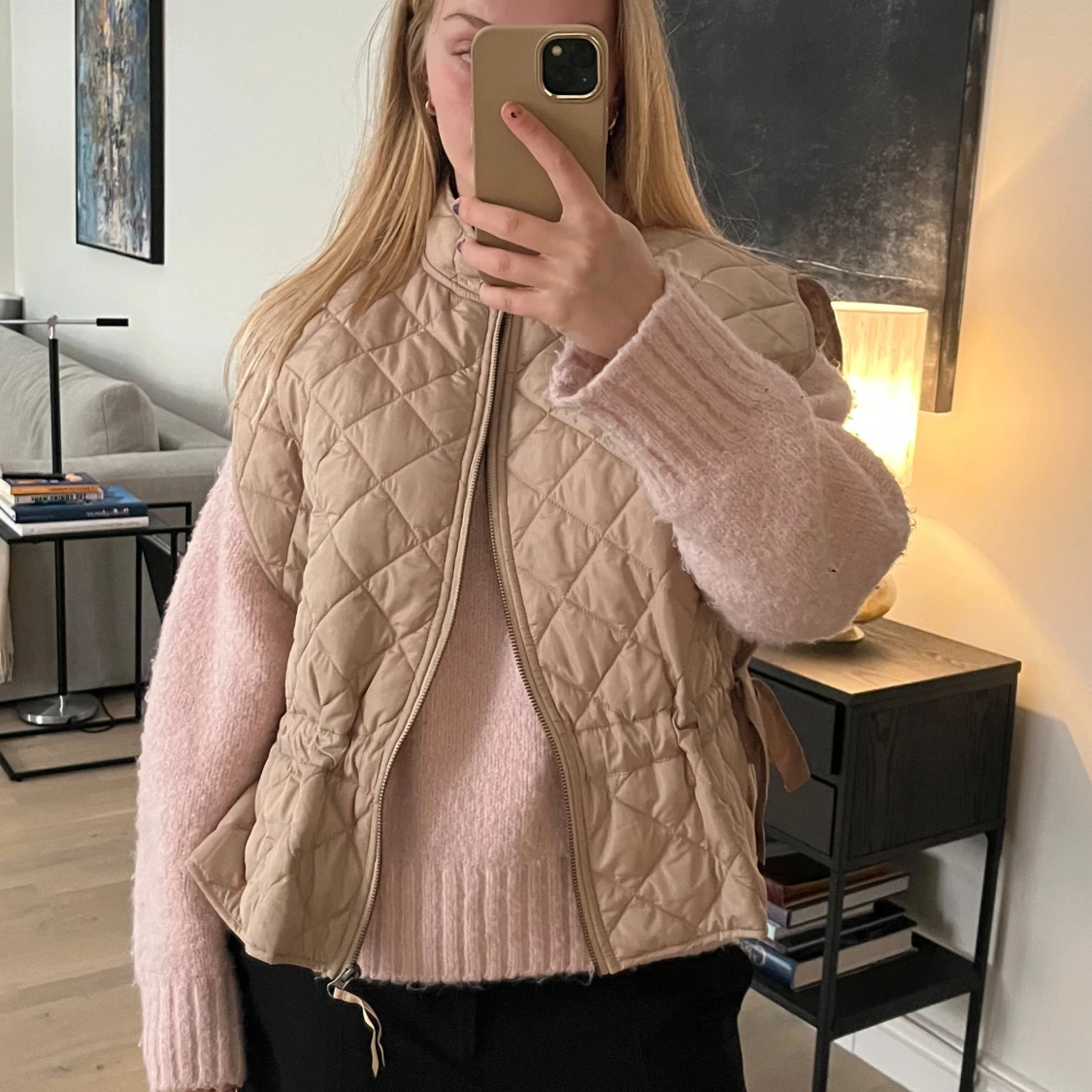 Beige quiltad väst