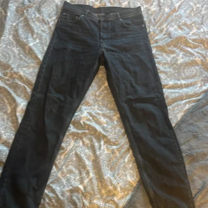 Barrel jeans Weekday - Använda i bra skick