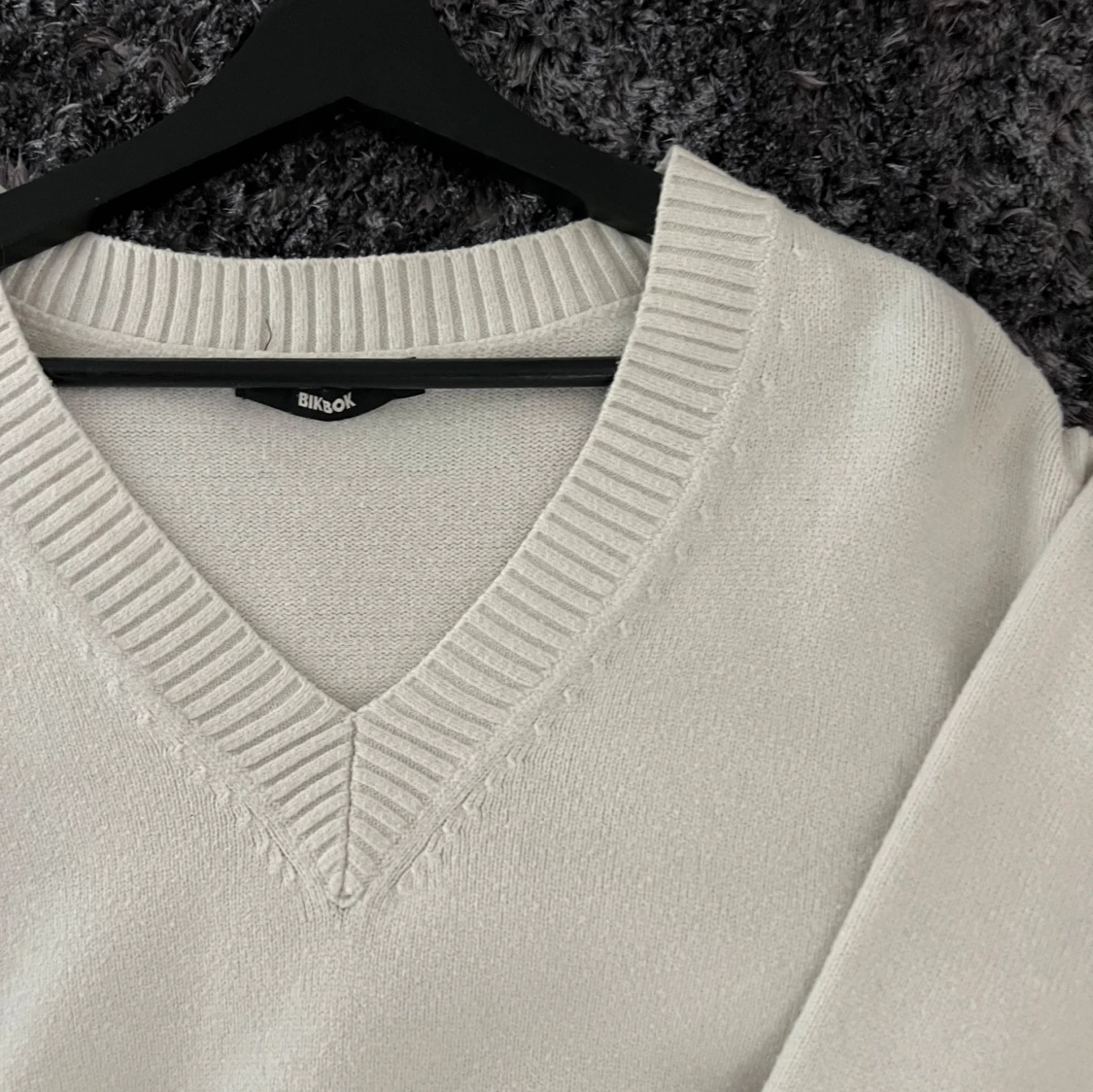 Vit stickad tröja från Bik Bok - 2