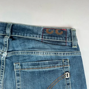 Dondup Jeans George modell  - Dondup jeans, storlek:W33, längd: 98cm