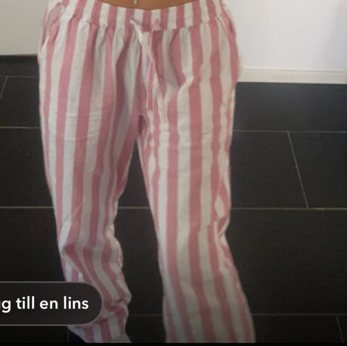 Randiga byxor i rosa och vit - 1