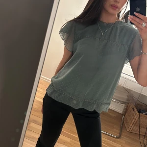 Grön topp - Grön topp ifrån vero moda