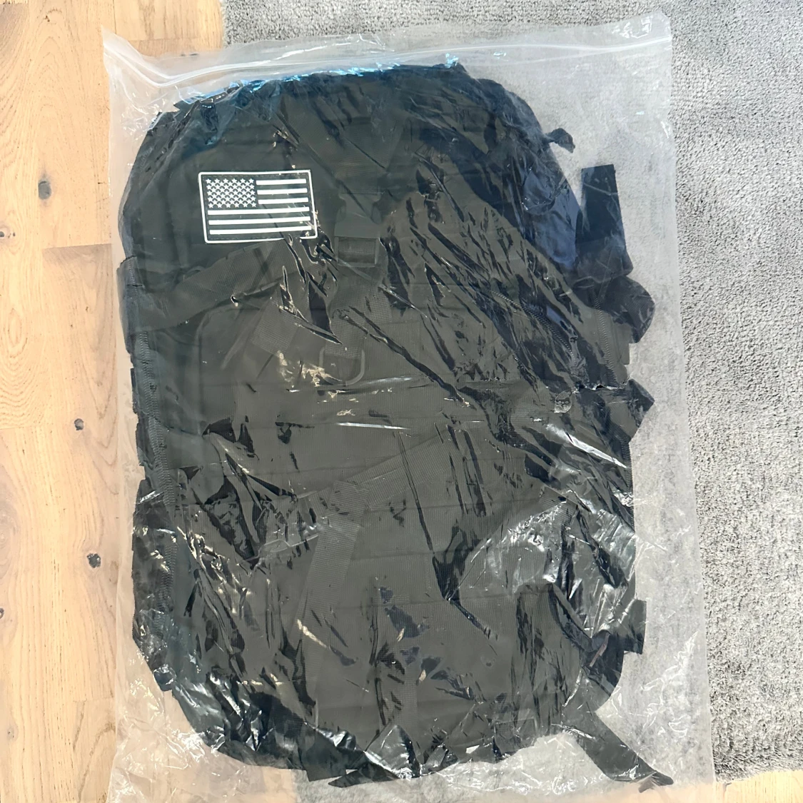 Svart ryggsäck med amerikansk flagga - 1