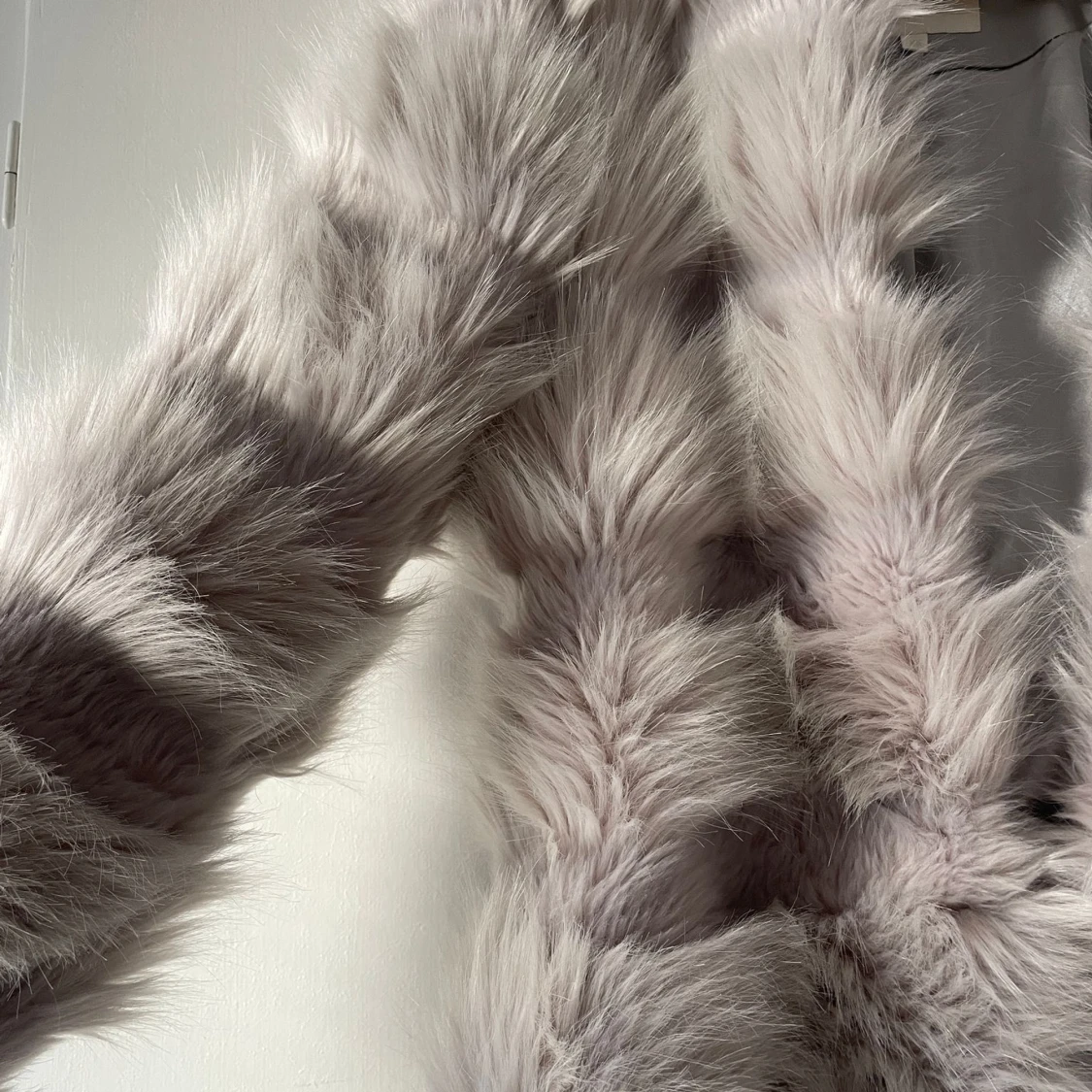 Fluffig pälsjacka - 1