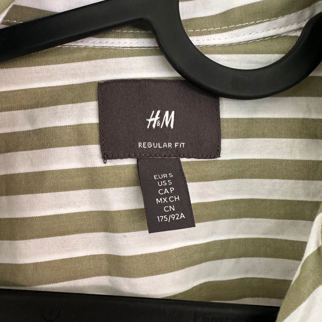 Grön- och vitrandig skjorta från H&M - 1