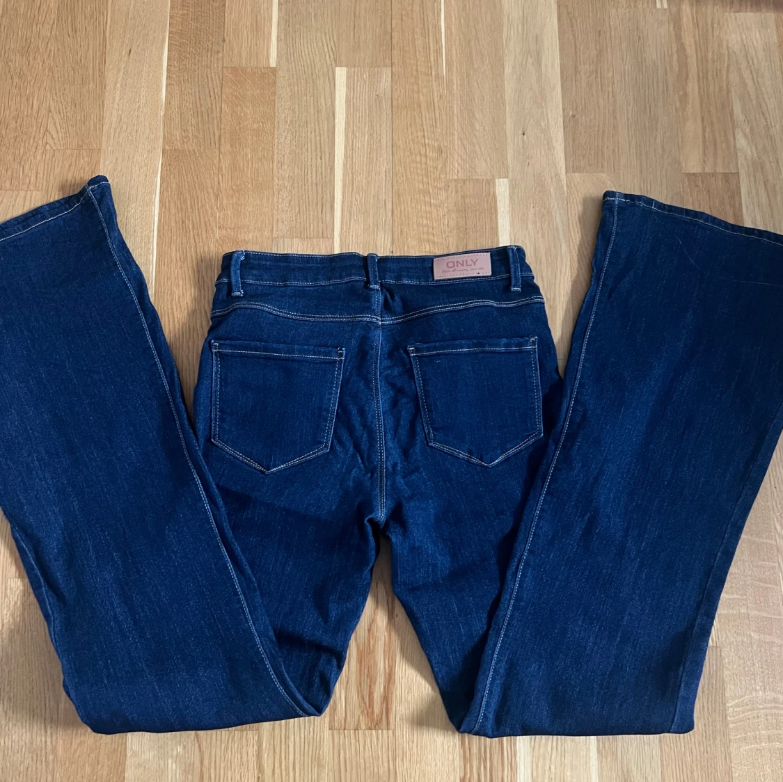 Mörkblå bootcut jeans från ONLY - 3