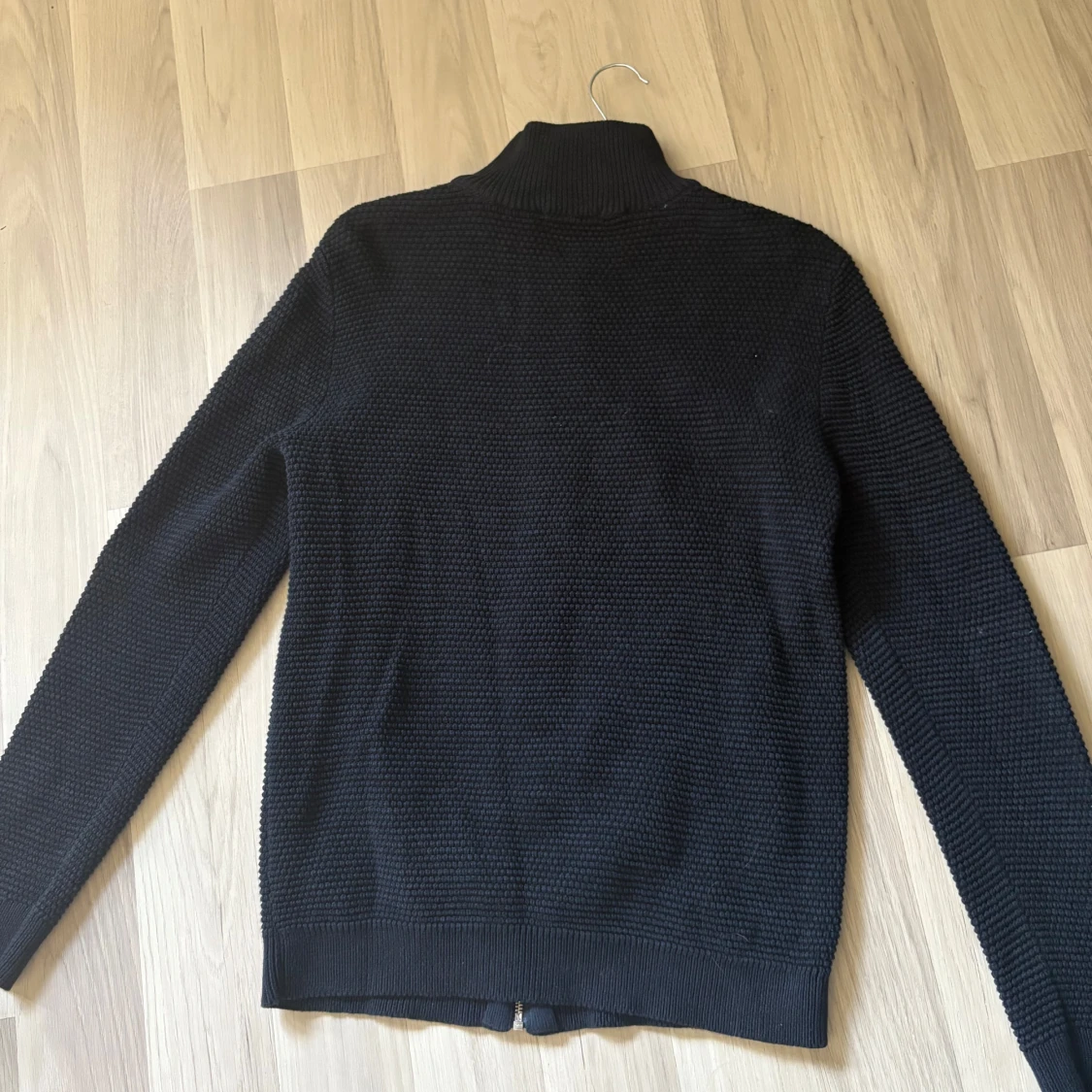 Mörk blå stickad kofta från Selected Homme - 1