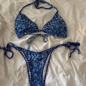 Bikini - Bikinis från Shein i storlekarna S och M💙 En del 30kr, hela bikinin 50kr. Kan köpas endast delar men även flera.💙 Hör av er vid mer noggranna storlekar osv. Alla bikinis är endast testade!