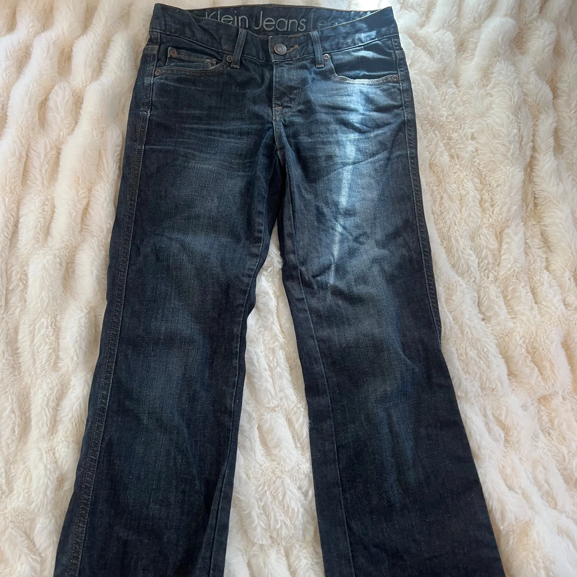 Mörkblå jeansbyxor från Calvin Klein Jeans