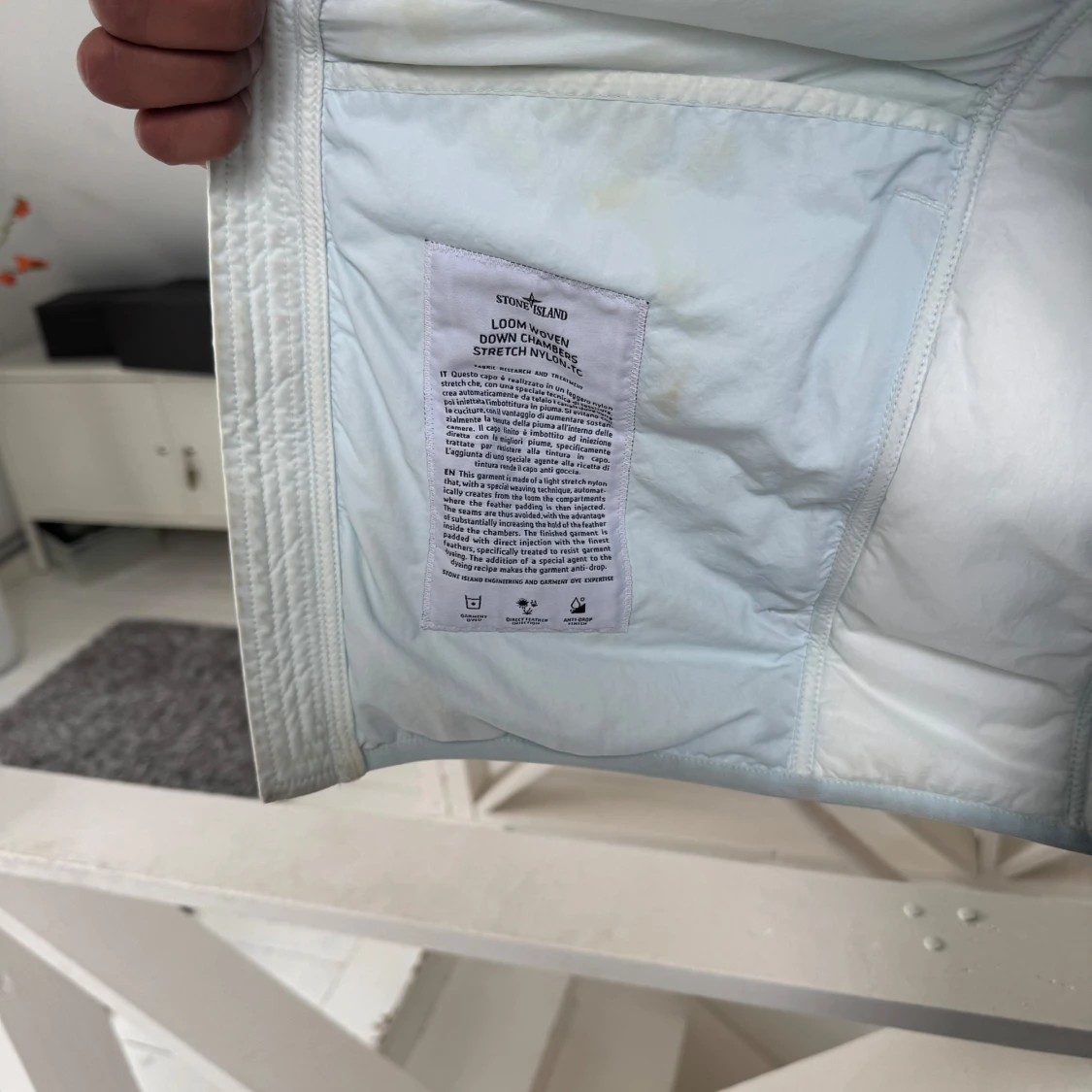 Ljusblå dunjacka med huva från Stone Island - 3