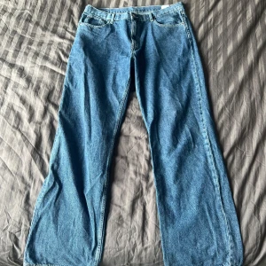 DRDEMIN - Omar W33 L34 - Använda max 3 gånger, har vanligtvis 36 så lite för korta.