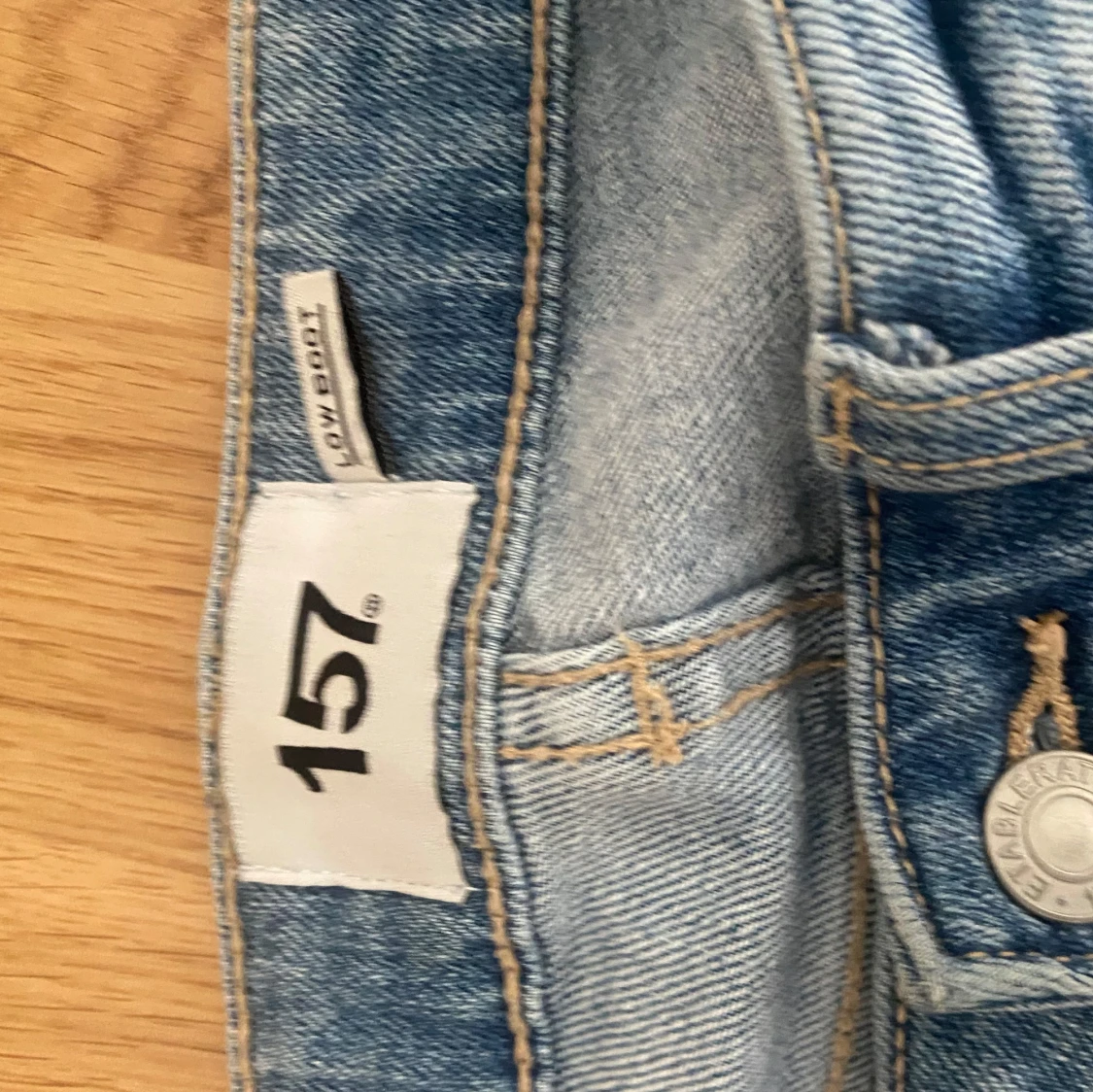 Blå bootcut jeans från 157 - 3